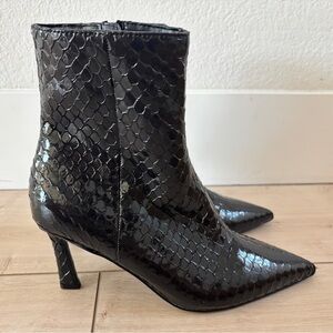 New Steve Madden Leena Pointed Toe Bootie